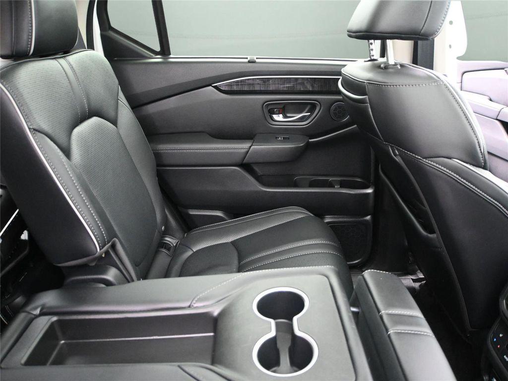 used 2023 Honda Pilot car, priced at $41,000