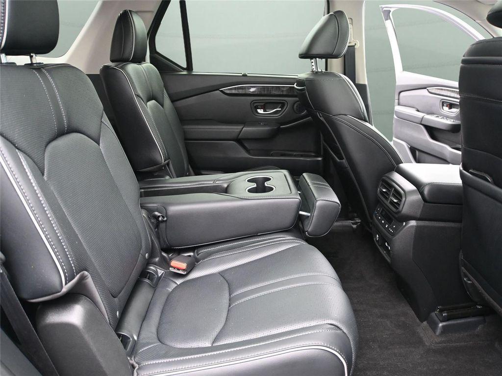 used 2023 Honda Pilot car, priced at $41,000