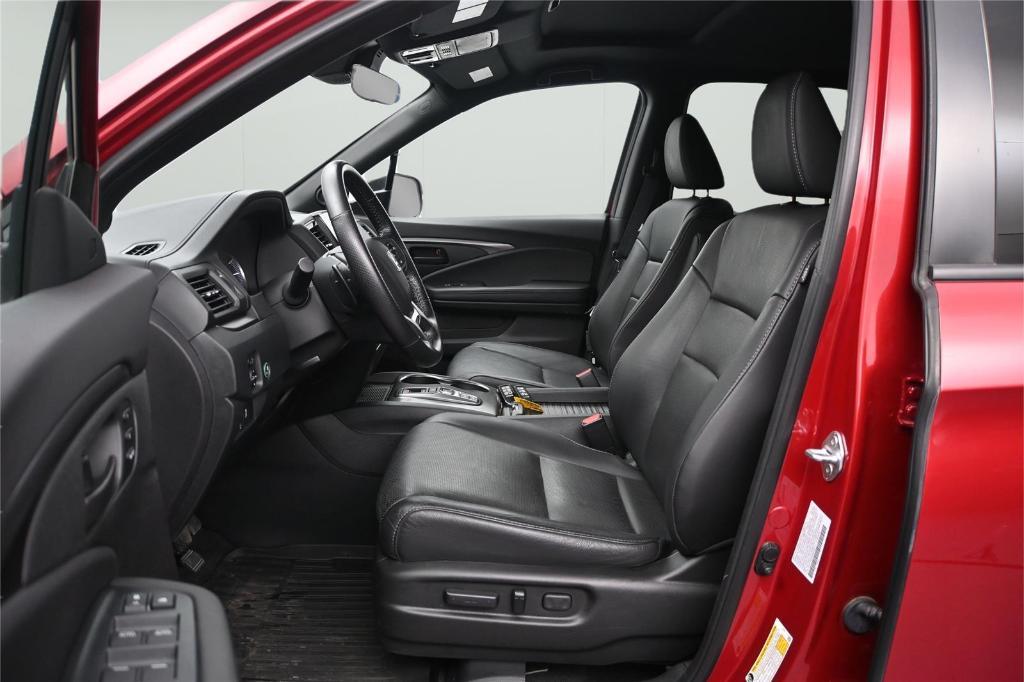 used 2023 Honda Passport car, priced at $31,500