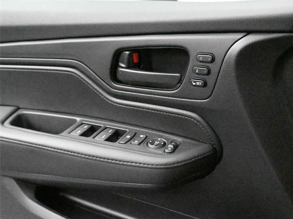 used 2025 Honda Odyssey car, priced at $37,500