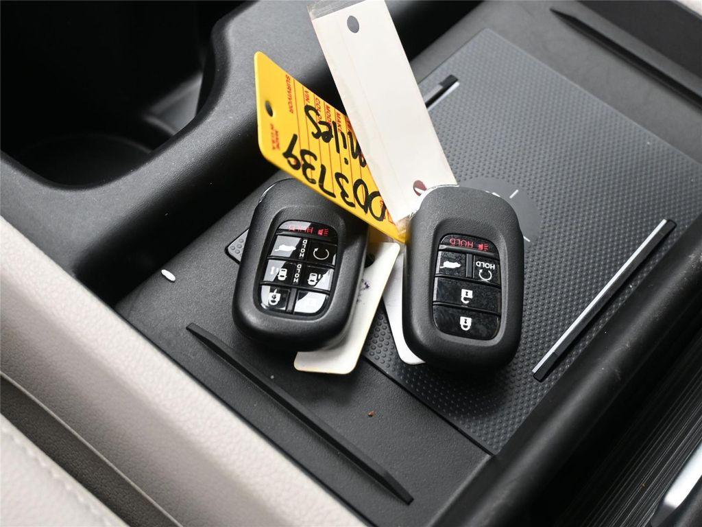 used 2025 Honda Odyssey car, priced at $40,250