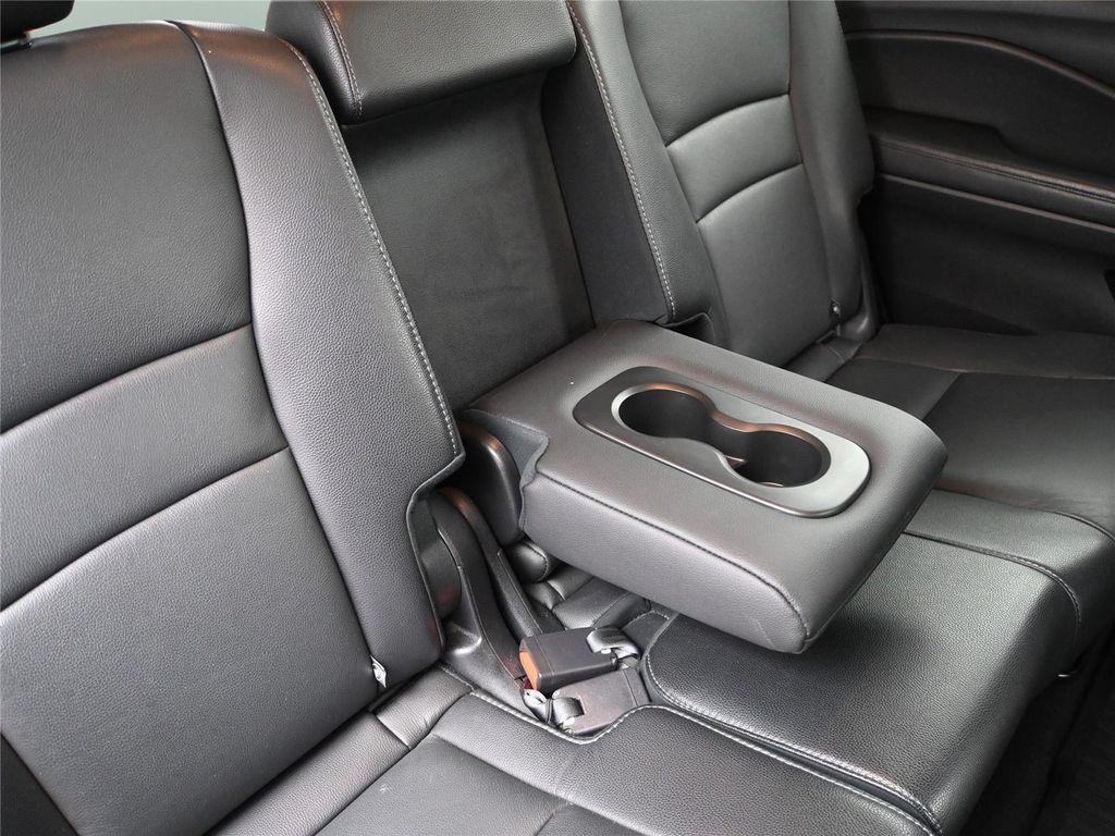 used 2021 Honda Pilot car, priced at $25,500