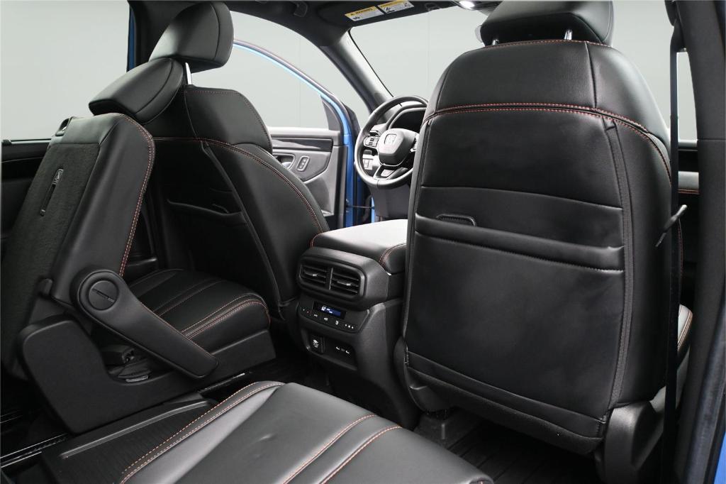 used 2025 Honda Pilot car, priced at $45,400