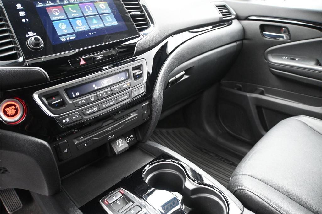 used 2022 Honda Pilot car, priced at $32,300