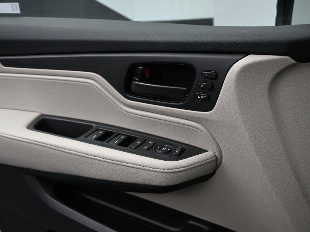 used 2026 Honda Odyssey car, priced at $39,800