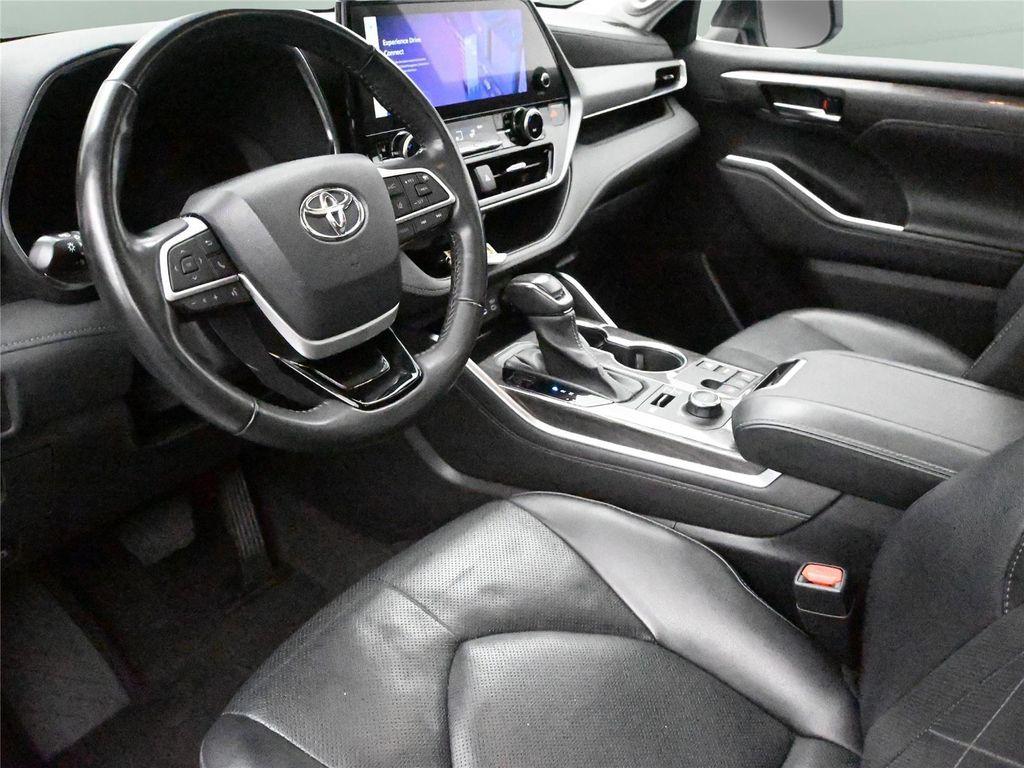 used 2023 Toyota Highlander car, priced at $37,000