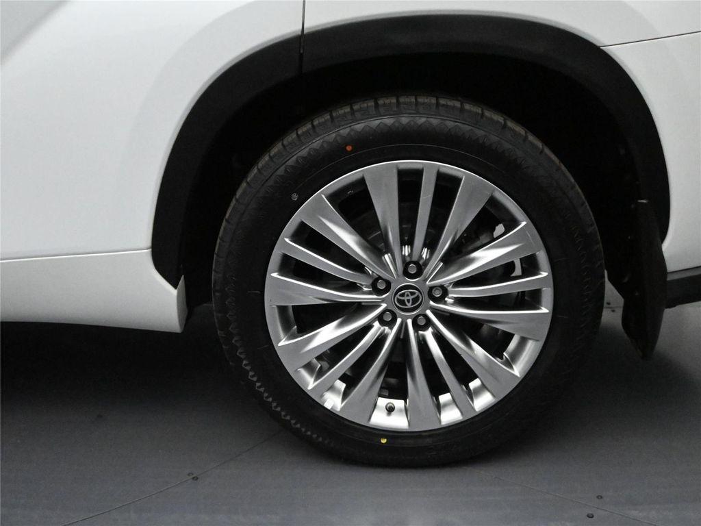 used 2023 Toyota Highlander car, priced at $37,000