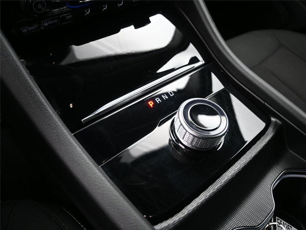 used 2024 Jeep Grand Cherokee car, priced at $28,500