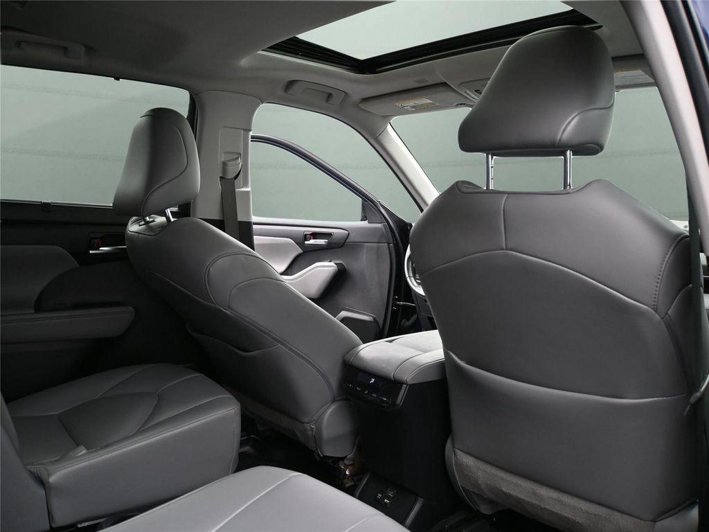 used 2021 Toyota Highlander car, priced at $24,700