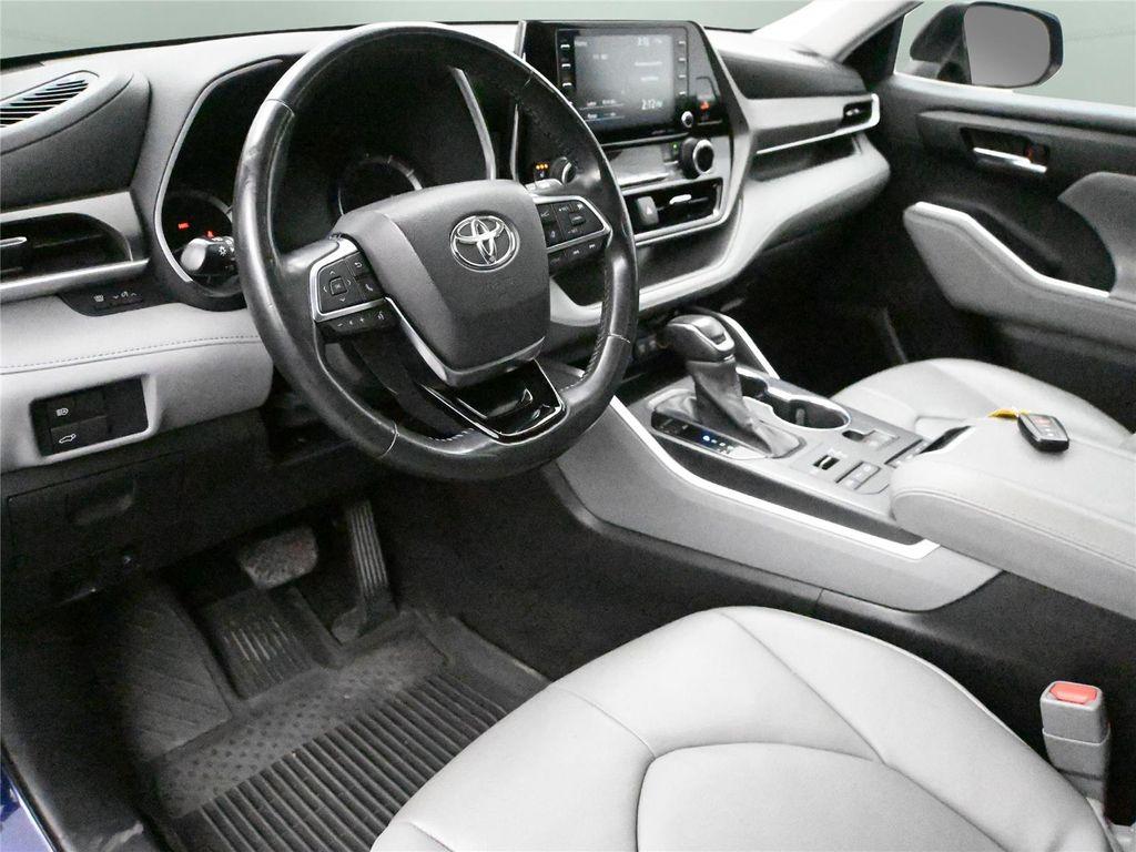 used 2021 Toyota Highlander car, priced at $24,700