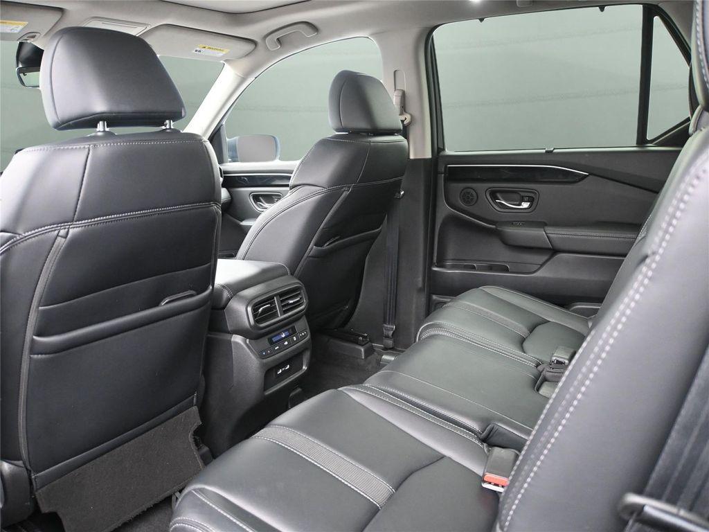 used 2023 Honda Pilot car, priced at $35,700