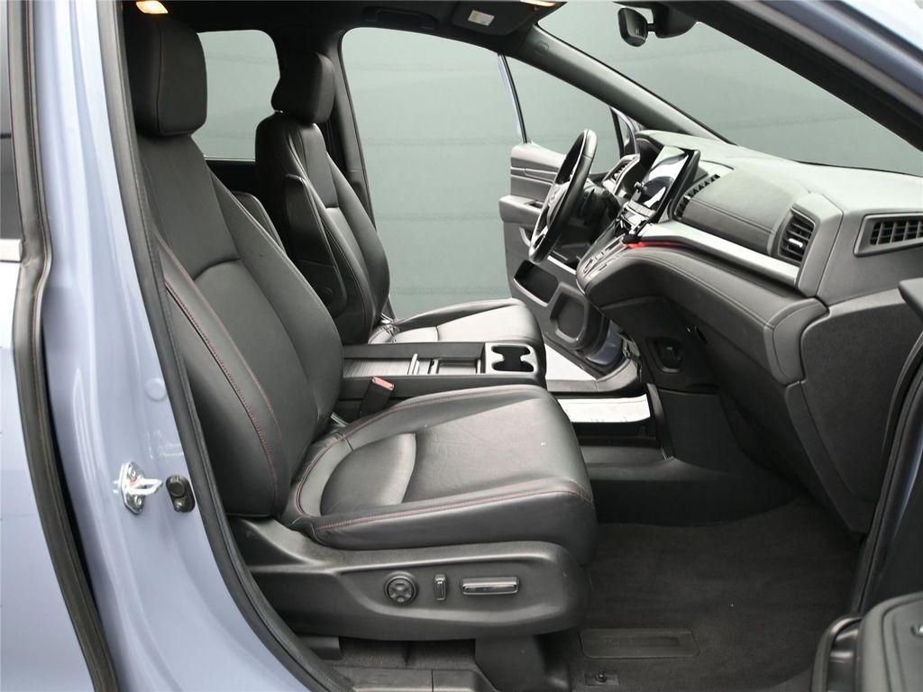 used 2023 Honda Odyssey car, priced at $29,000