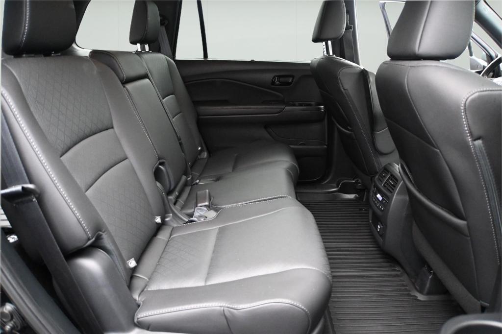 used 2023 Honda Passport car, priced at $33,000