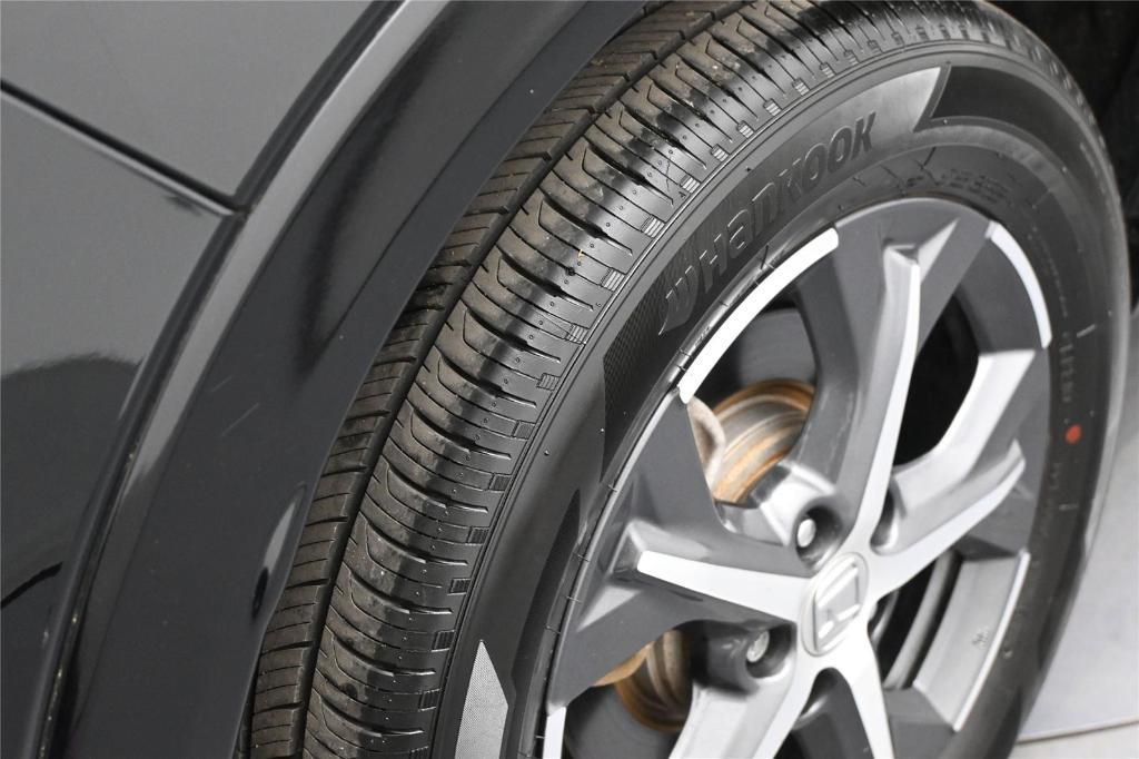 used 2025 Honda HR-V car, priced at $29,200