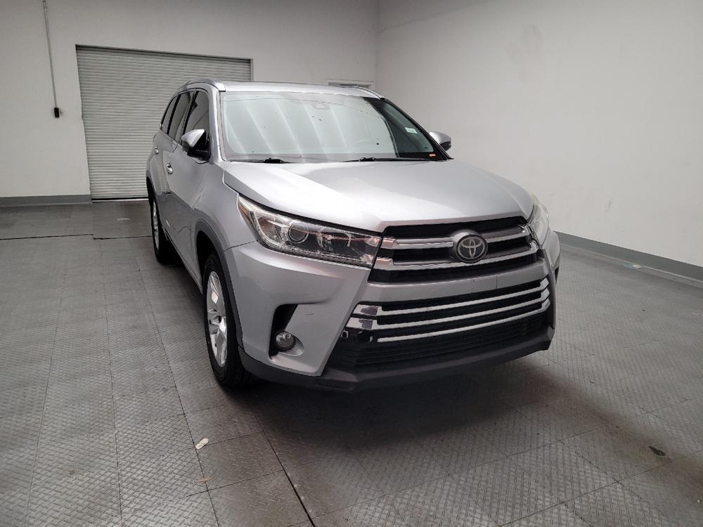 used 2018 Toyota Highlander car, priced at $22,695
