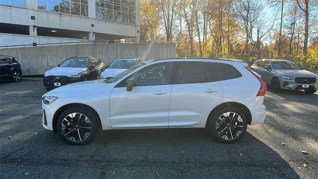 new 2026 Volvo XC60 car, priced at $57,985
