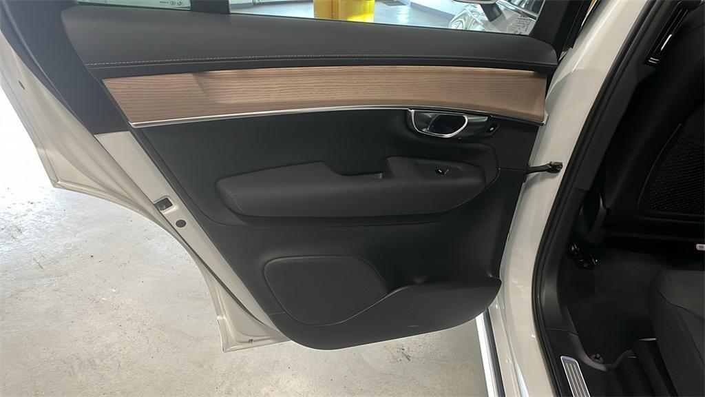 used 2025 Volvo XC90 car, priced at $47,995