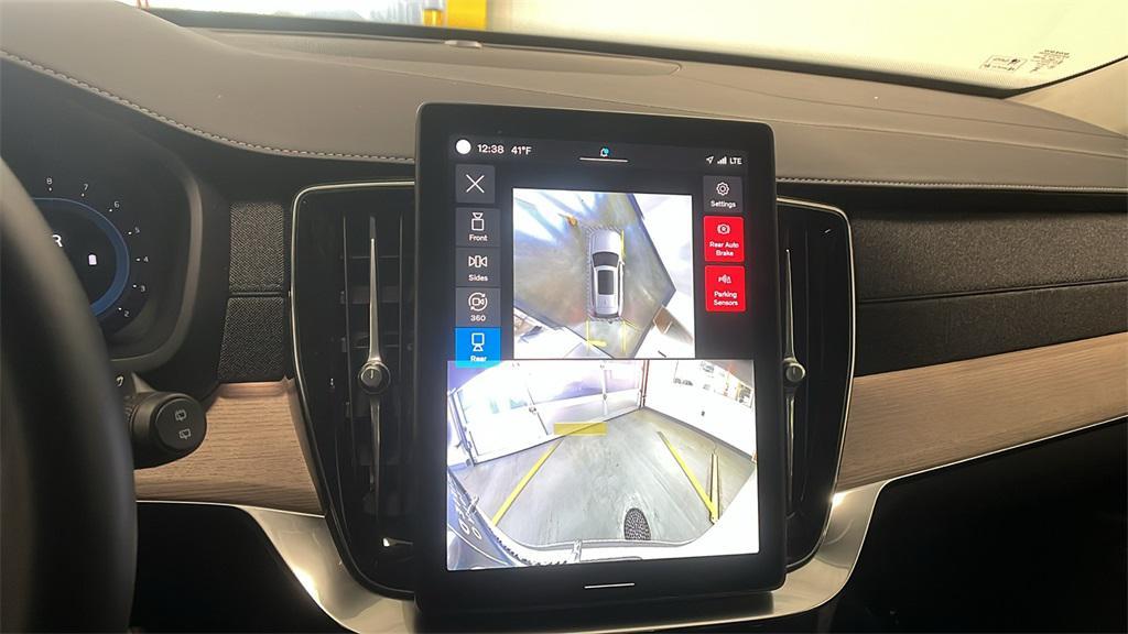 used 2025 Volvo XC90 car, priced at $47,995