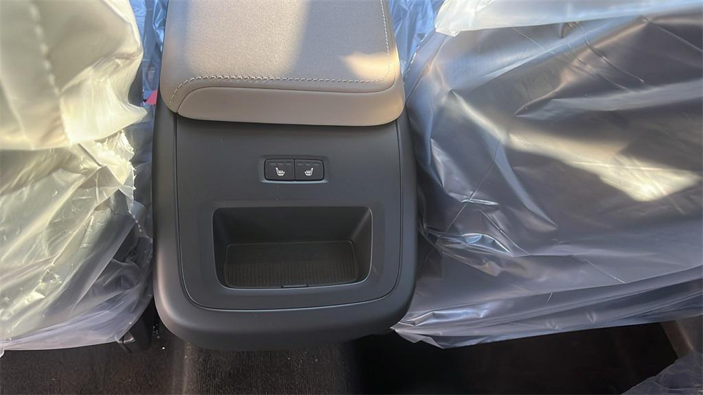 new 2026 Volvo XC60 car, priced at $58,360