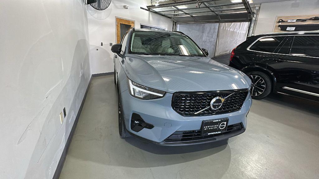 used 2023 Volvo XC40 car, priced at $31,665