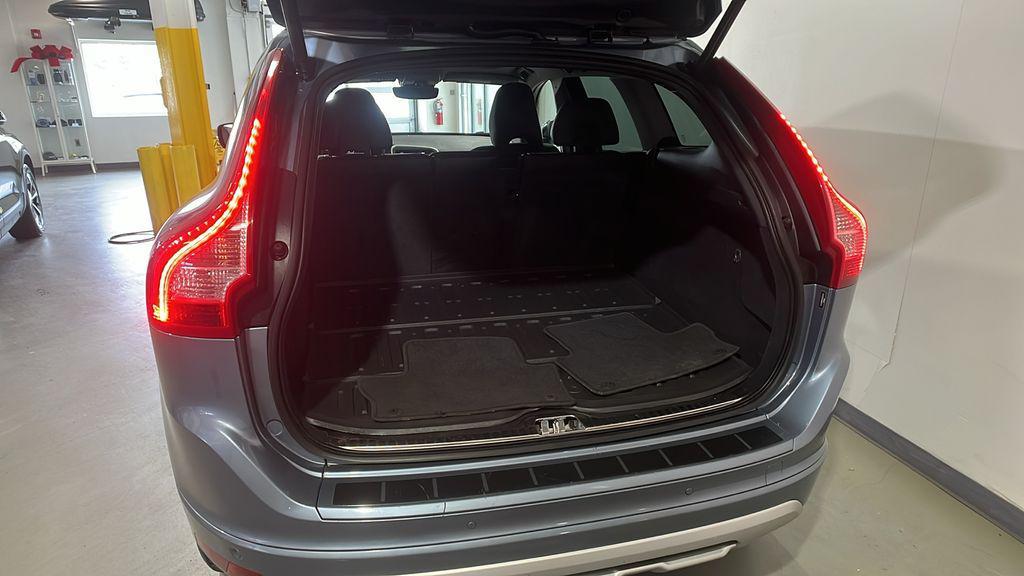 used 2017 Volvo XC60 car, priced at $18,995