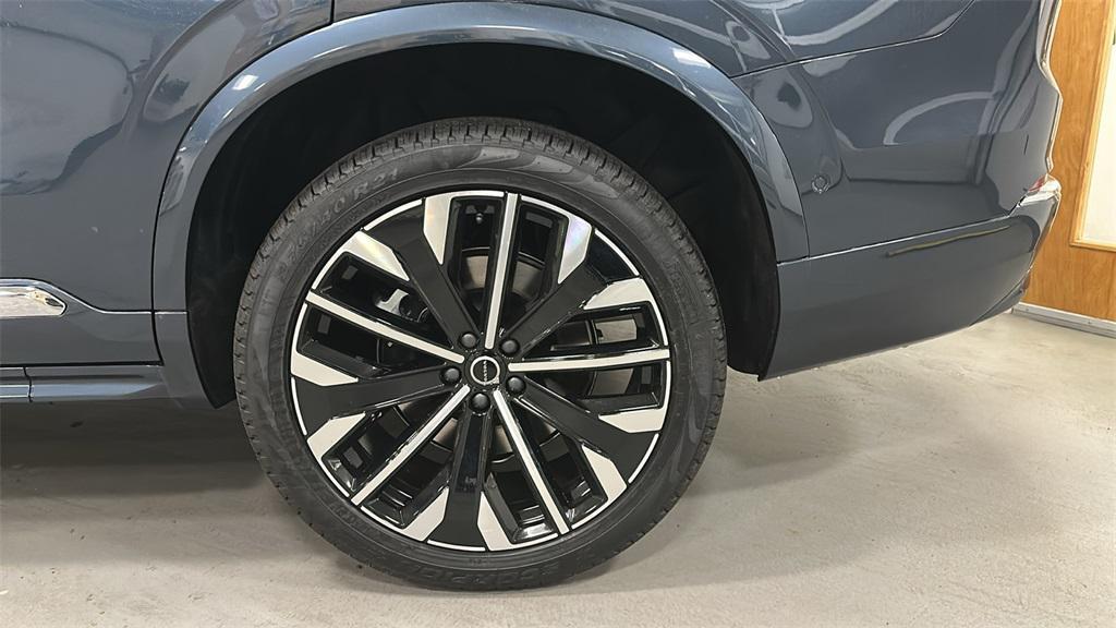 new 2026 Volvo XC90 Plug-In Hybrid car, priced at $81,875