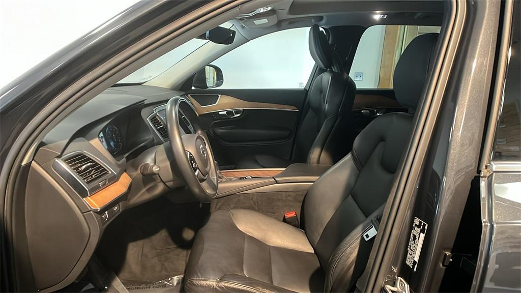 used 2021 Volvo XC90 car, priced at $20,995