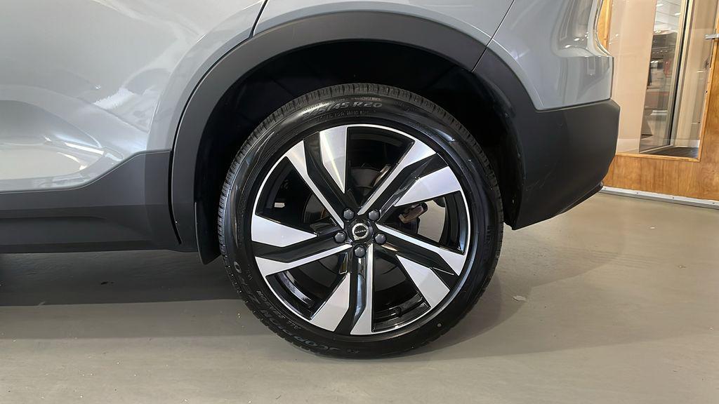 used 2025 Volvo XC40 car, priced at $38,495