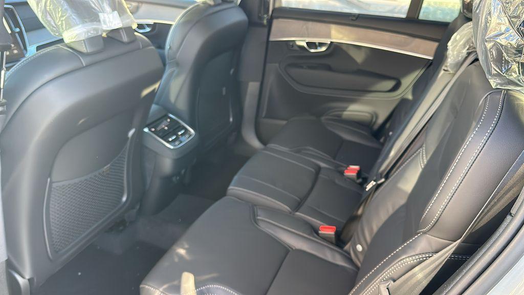 new 2026 Volvo XC90 car, priced at $76,445