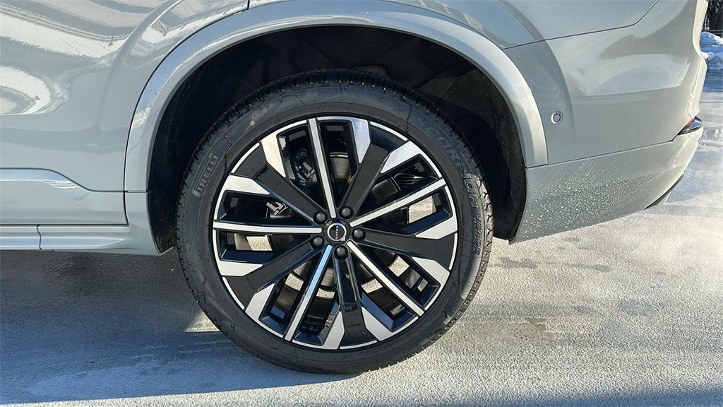 new 2026 Volvo XC90 car, priced at $76,445