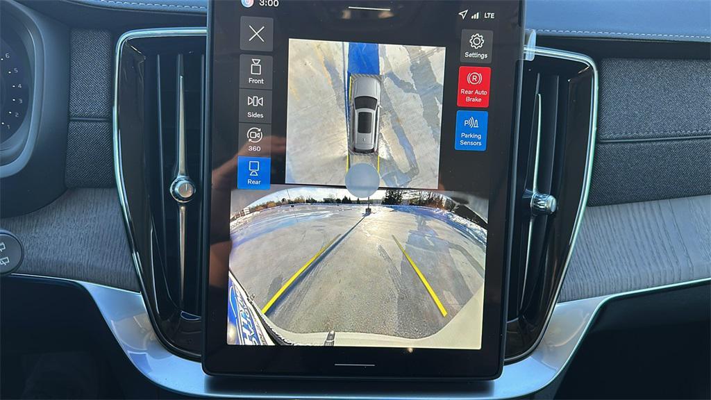 new 2026 Volvo XC90 car, priced at $76,445