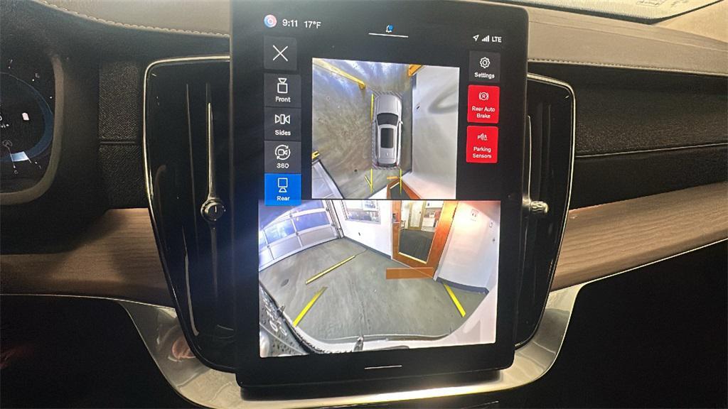 used 2025 Volvo XC90 car, priced at $48,595