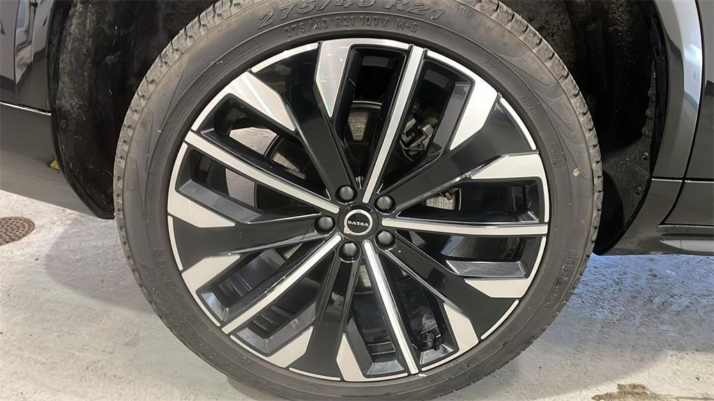 used 2025 Volvo XC90 car, priced at $47,495
