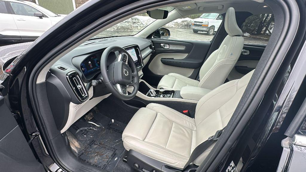 used 2023 Volvo XC40 car, priced at $33,495