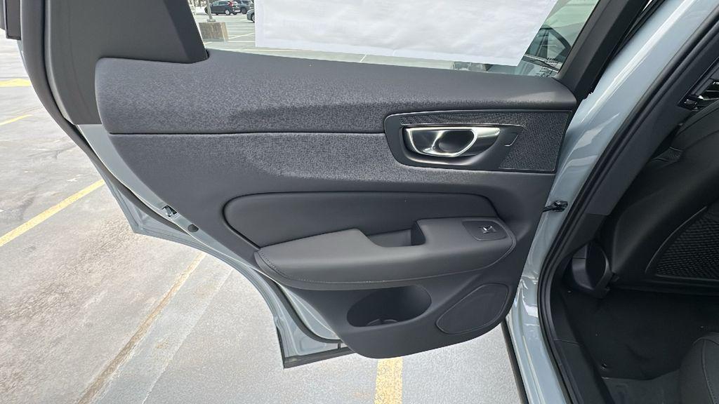 new 2026 Volvo XC60 Plug-In Hybrid car, priced at $69,405