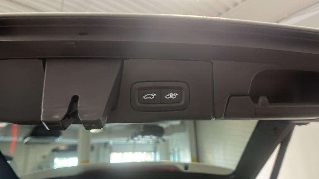 used 2023 Volvo XC60 car, priced at $31,995