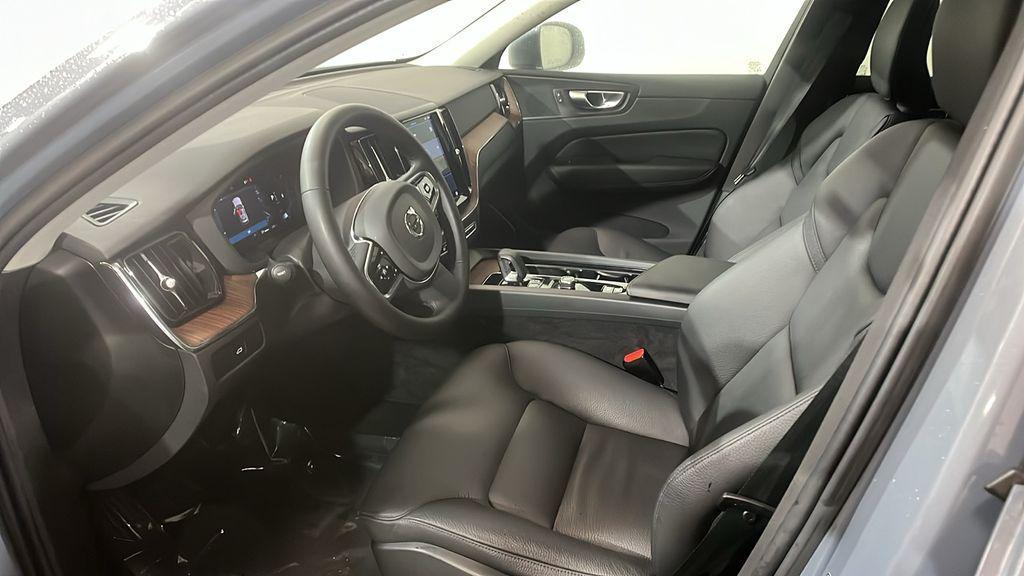 used 2023 Volvo XC60 car, priced at $32,495