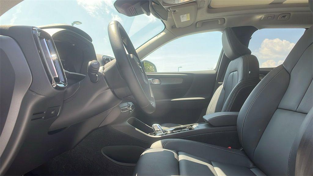 new 2026 Volvo XC40 car, priced at $50,260