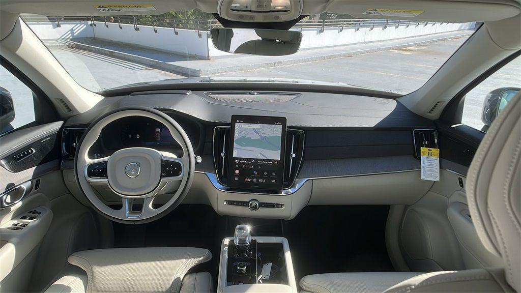new 2026 Volvo XC90 car, priced at $75,270