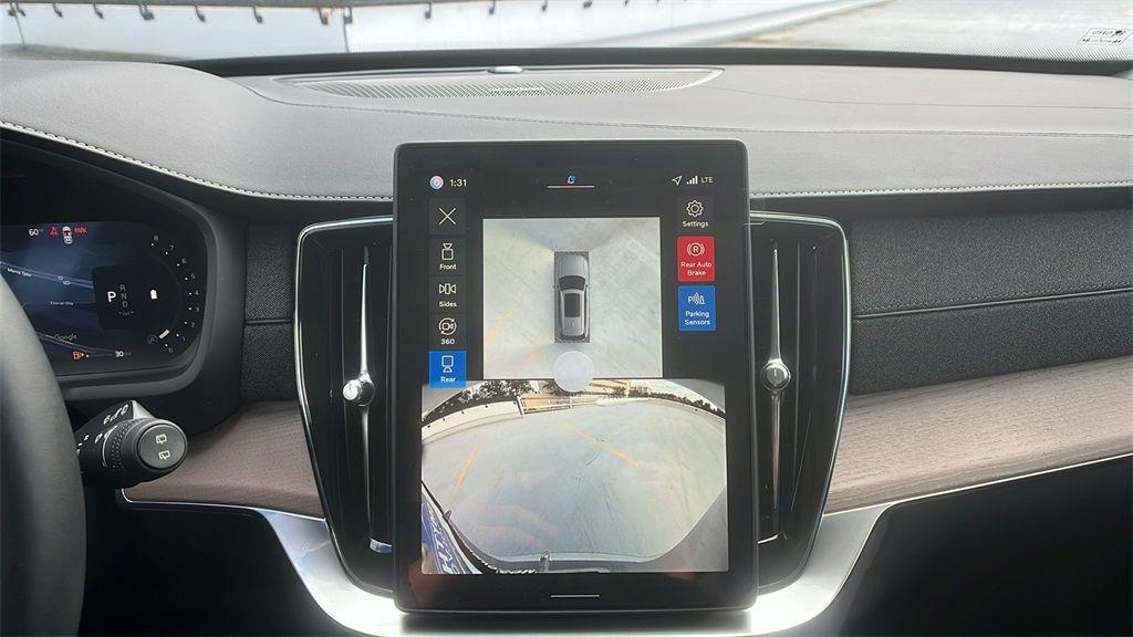 new 2026 Volvo XC90 car, priced at $71,945