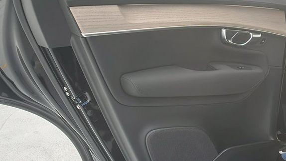 new 2026 Volvo XC90 car, priced at $71,945