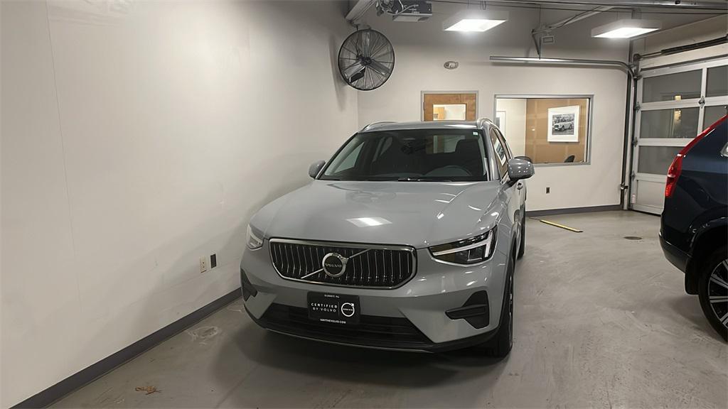 used 2025 Volvo XC40 car, priced at $28,489