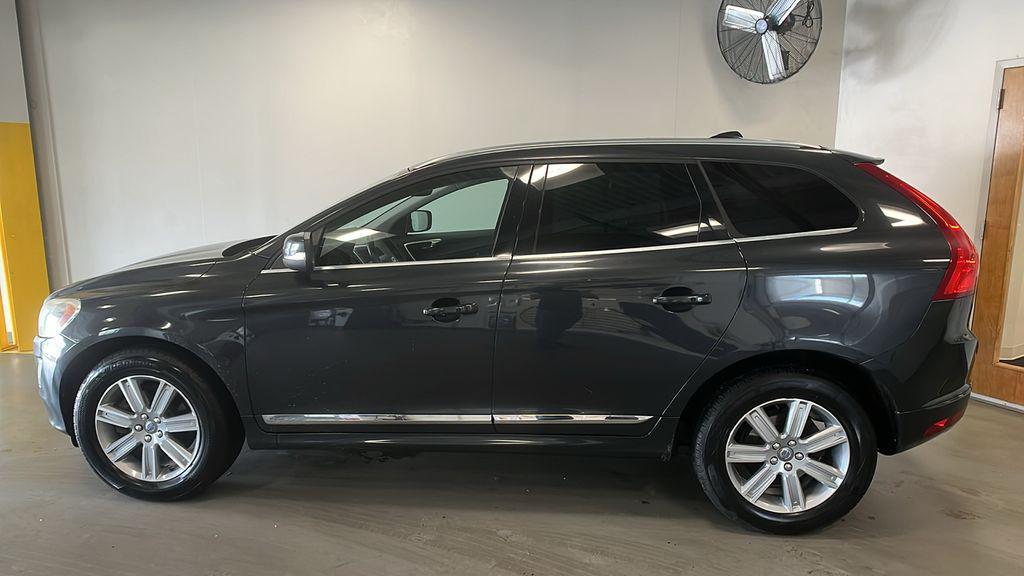 used 2016 Volvo XC60 car, priced at $12,995