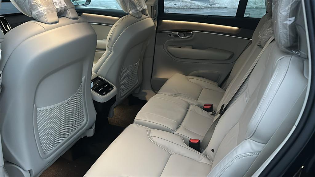new 2026 Volvo XC90 car, priced at $75,530