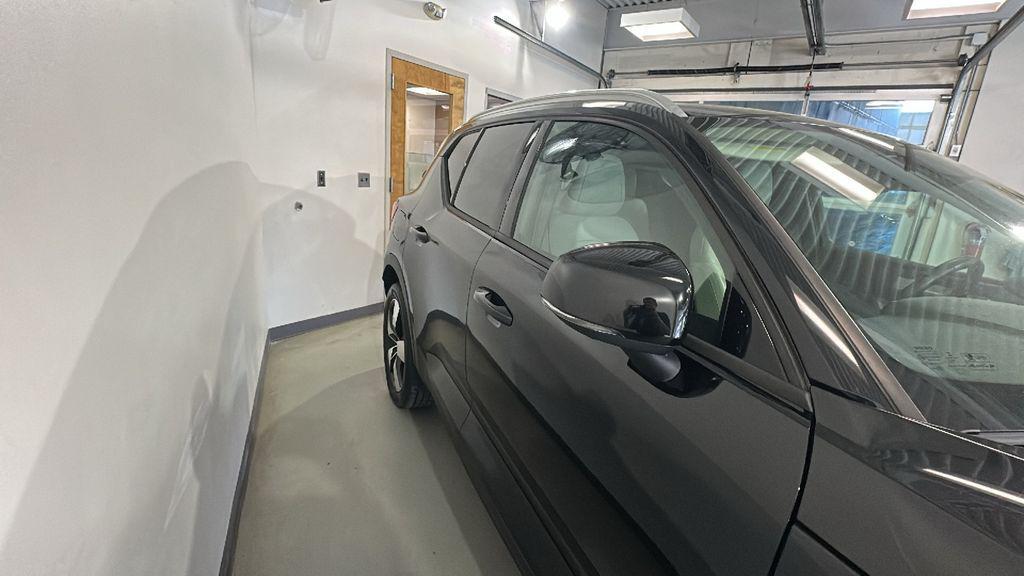 used 2019 Volvo XC40 car, priced at $21,995