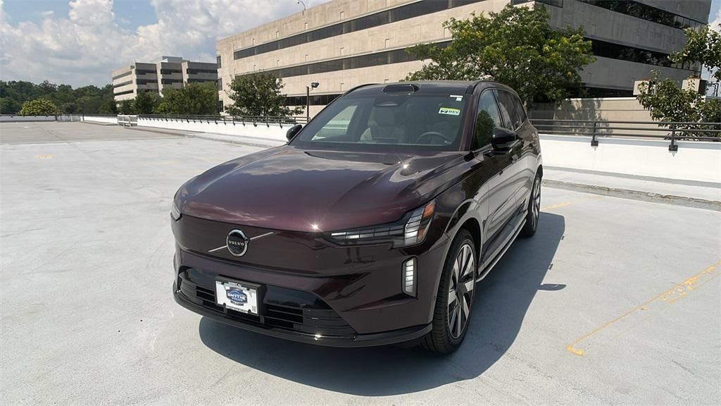 new 2025 Volvo EX90 car, priced at $88,275