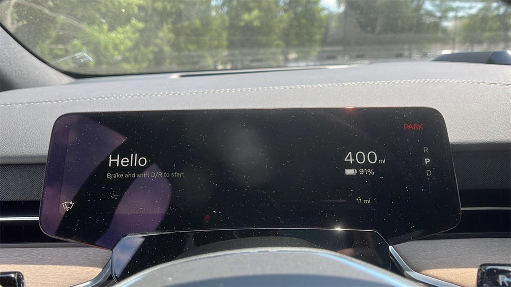 new 2025 Volvo EX90 car, priced at $88,275