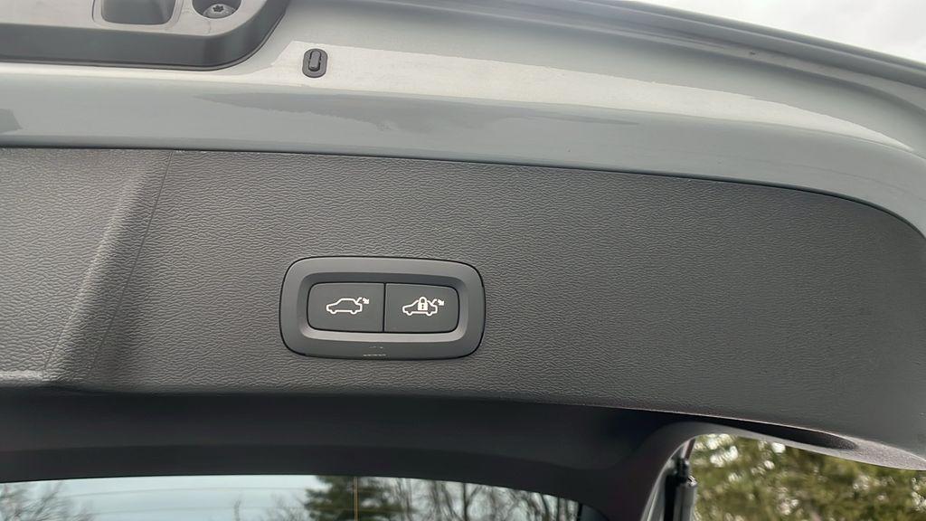 used 2025 Volvo XC40 car, priced at $28,495