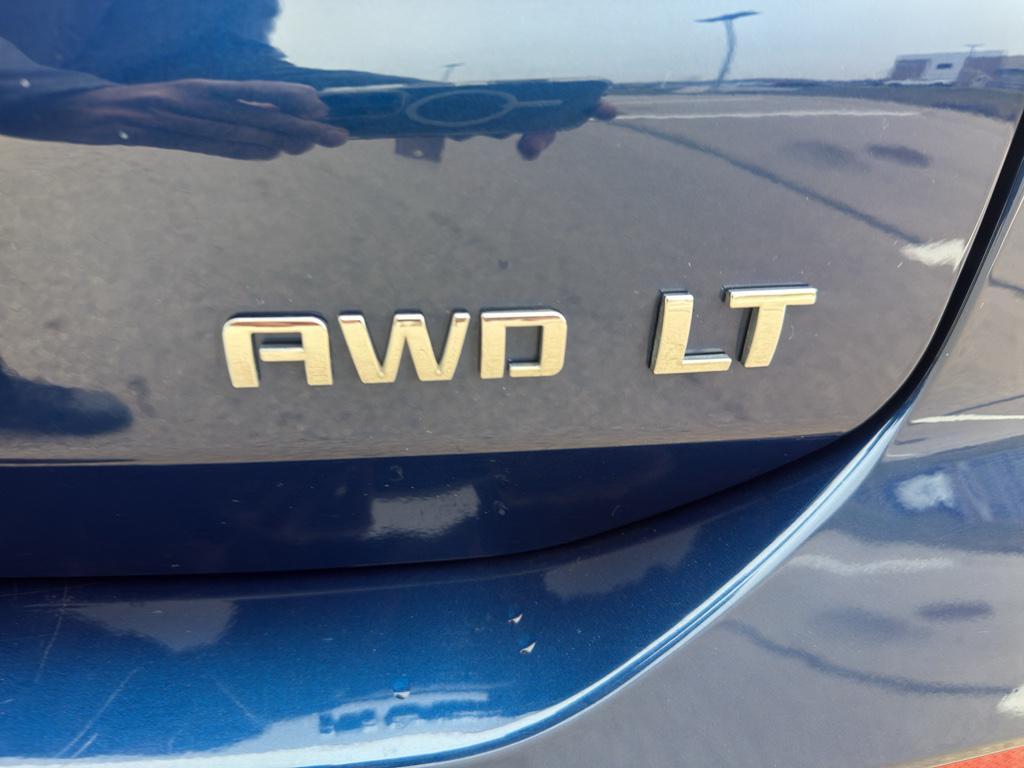 used 2022 Chevrolet Equinox car, priced at $22,425