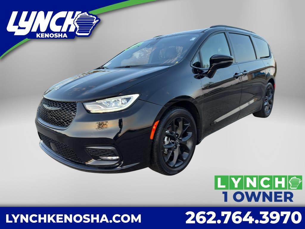 used 2025 Chrysler Pacifica car, priced at $35,590